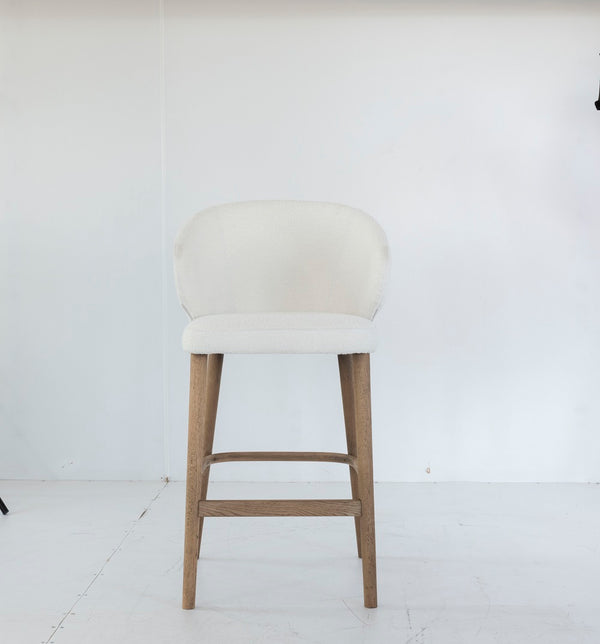 Tabouret de bar recouvert de tissu ou de cuir ✔ Modèle CAPRICE